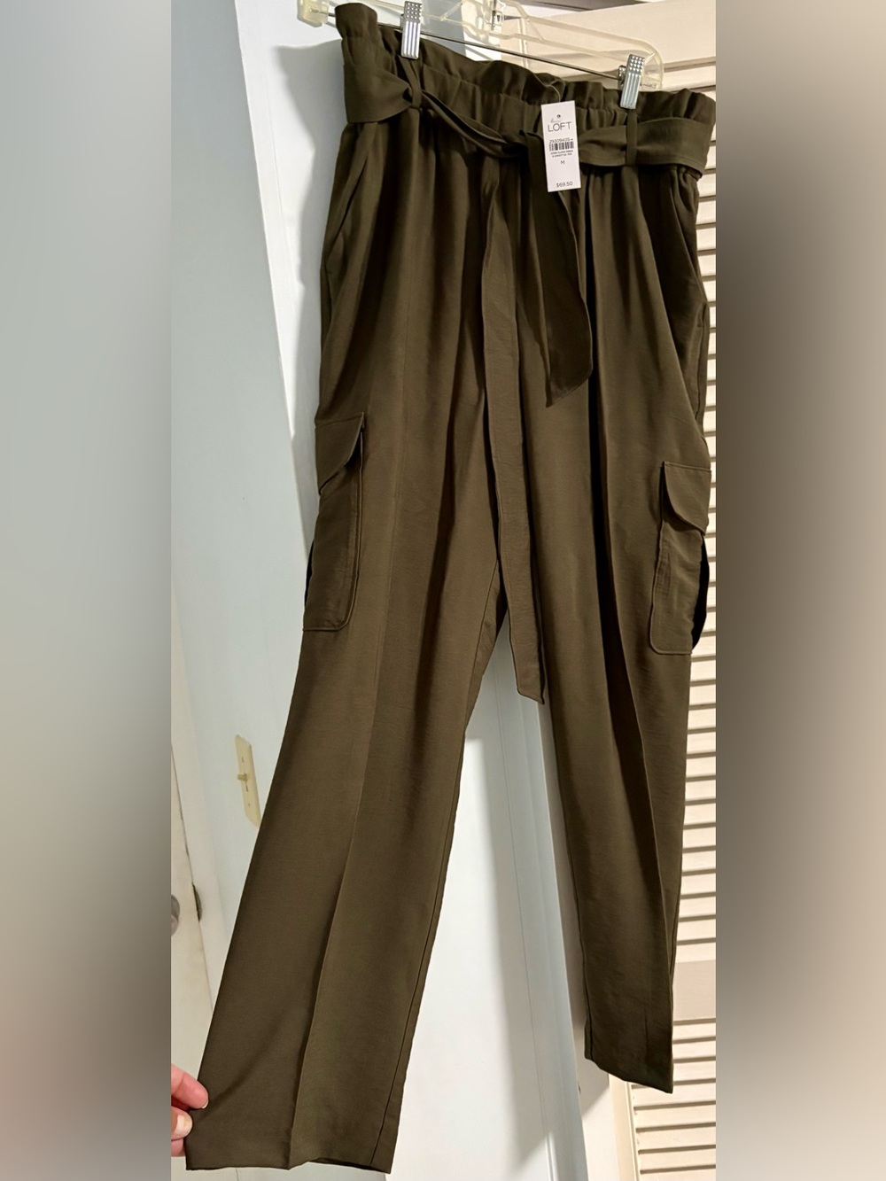 LOFT Olive-Tone Paperbag Waist Cargo Pants, M, NWT